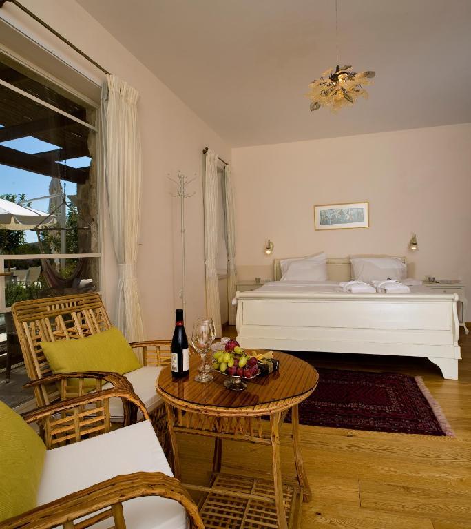 Hotel Jasmine Mansion Rosch Pina Zimmer foto